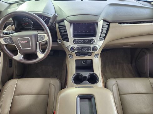 Used 2015 GMC Yukon SLT AWD/4WD image 16