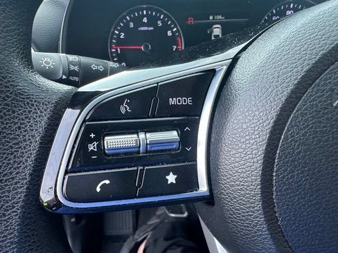 Used 2023 Kia Forte LXS w/ LXS Technology Package FWD image 17