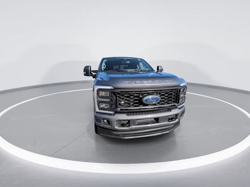 Used 2023 Ford F350 Lariat w/ Lariat Ultimate Package image 2