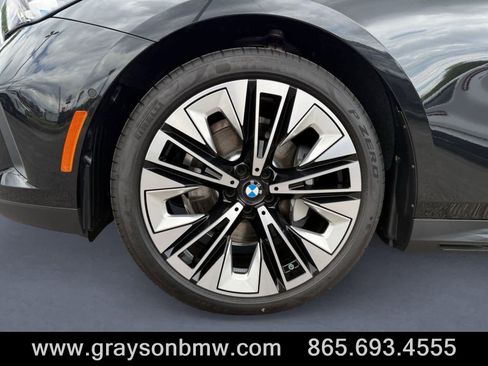 Used 2026 BMW 530i w/ Executive Package image 9