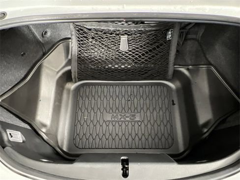 Certified 2025 MAZDA MX-5 Miata Club image 19