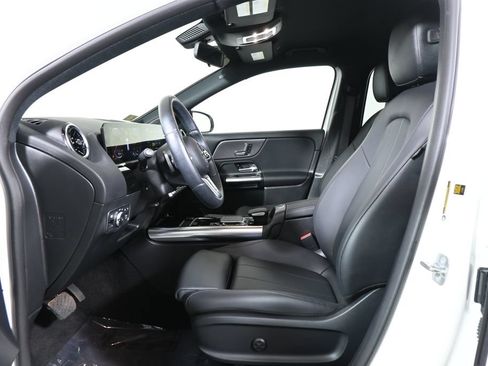 Certified 2023 Mercedes-Benz GLA 250 4MATIC image 3