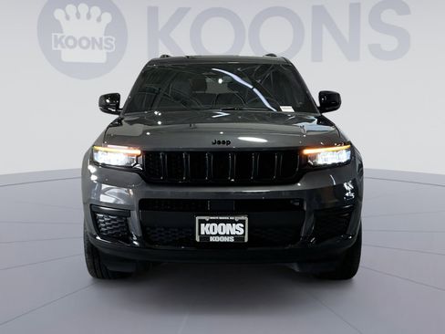 Used 2024 Jeep Grand Cherokee L Altitude image 19