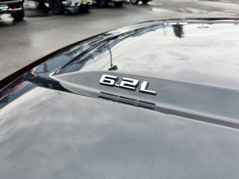 Used 2019 Chevrolet Silverado 1500 LTZ w/ LTZ Plus Package image 41