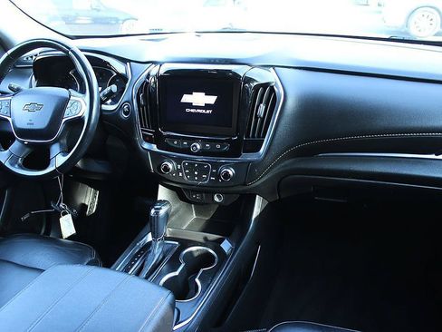 Used 2020 Chevrolet Traverse RS FWD image 19