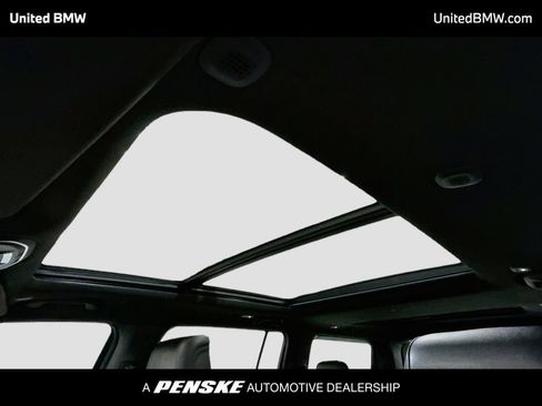 Used 2023 Jeep Wagoneer 4WD w/ Premium Group I image 12