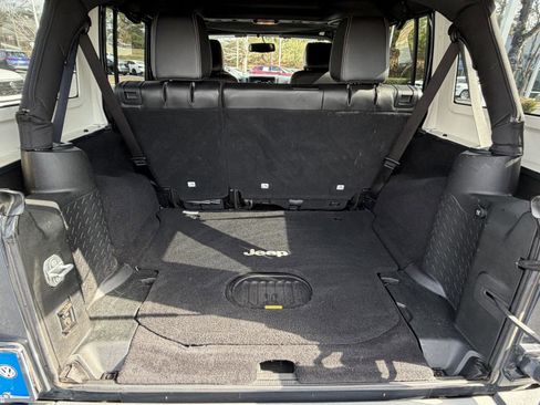 Used 2017 Jeep Wrangler Unlimited Sahara w/ Quick Order Package 24E Chief image 8