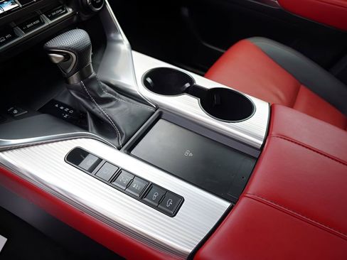 Used 2024 Lexus LX 600 F Sport image 32