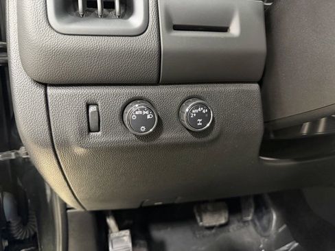 Used 2018 Chevrolet Colorado LT image 15