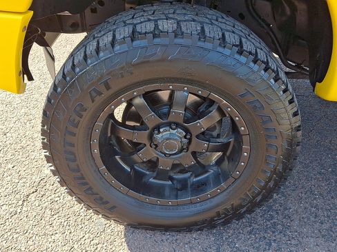 Used 2014 Ford F150 Lariat w/ Equipment Group 502A Luxury AWD/4WD image 28