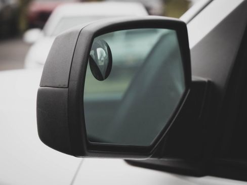 Used 2018 Chevrolet Silverado 1500 Custom w/ Custom Value Package image 22