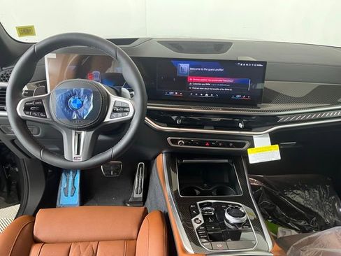 New 2026 BMW X5 M60i w/ Executive Package image 12