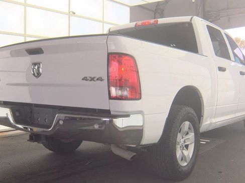 Used 2022 RAM 1500 Classic SLT w/ Electronics Group AWD/4WD image 4