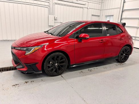 Used 2021 Toyota Corolla SE w/ Special Edition FWD image 13