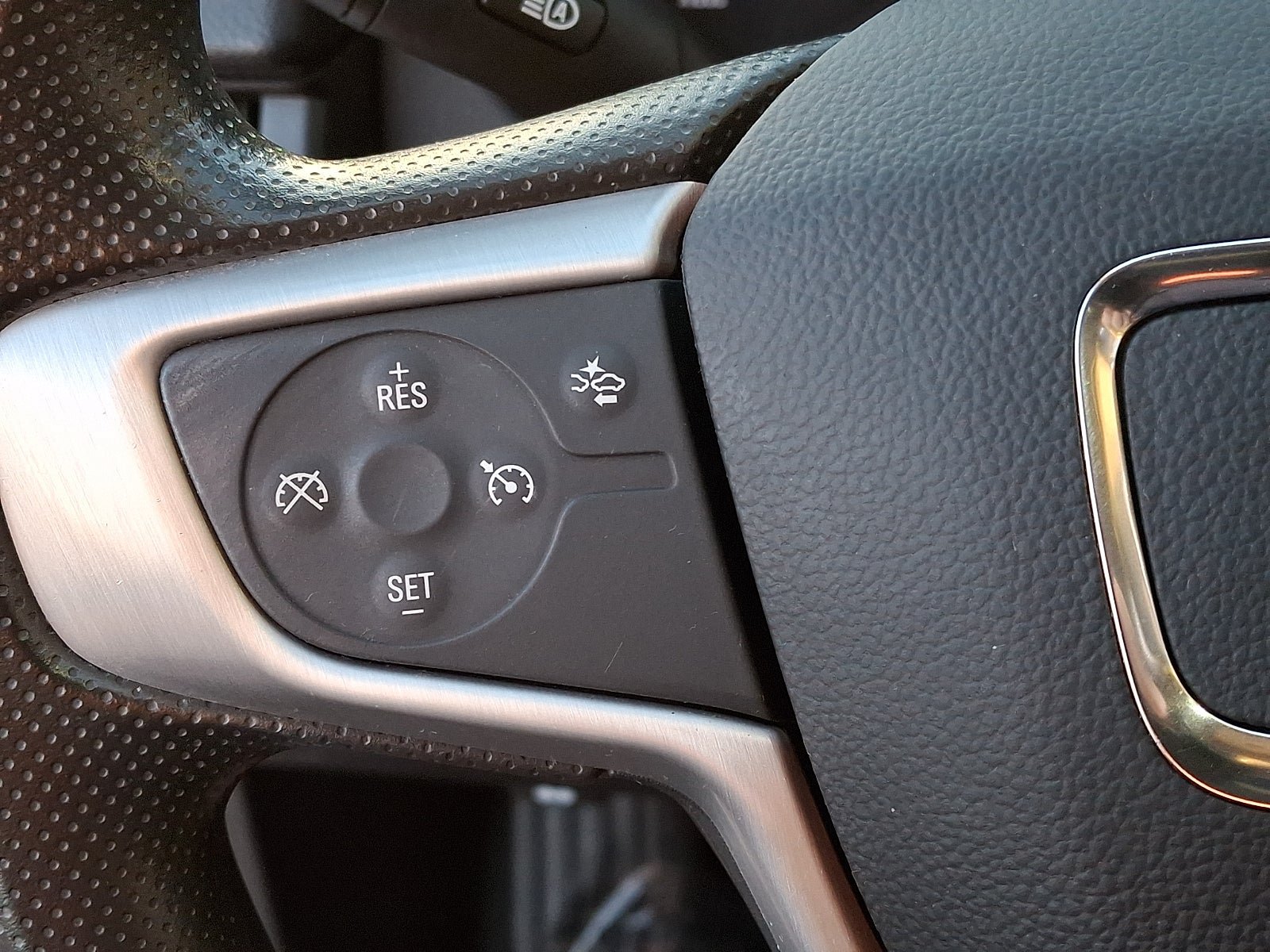 Certified 2023 GMC Terrain SLE FWD image 22