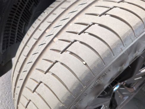 Certified 2023 BMW X7 xDrive40i w/ Executive Package image 12