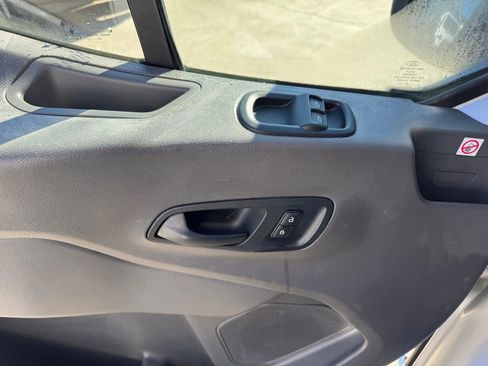 Used 2020 Ford Transit 250 Medium Roof AWD image 21