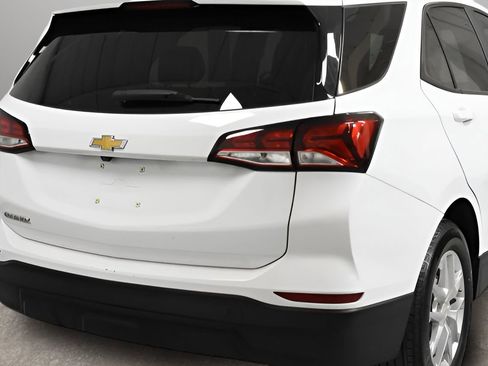 Used 2022 Chevrolet Equinox LS w/ LS Convenience Package FWD image 35