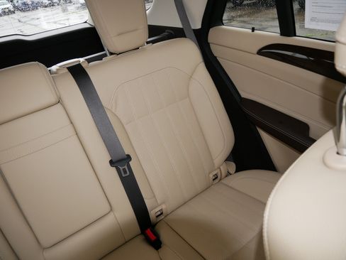 Used 2018 Mercedes-Benz GLE 350 4MATIC image 14