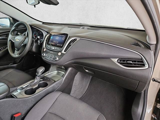 Certified 2025 Chevrolet Malibu LT FWD image 21