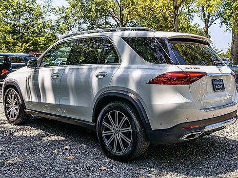 Used 2024 Mercedes-Benz GLE 350 4MATIC image 4