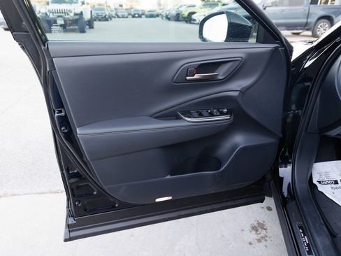 Certified 2026 Toyota Crown XLE image 31