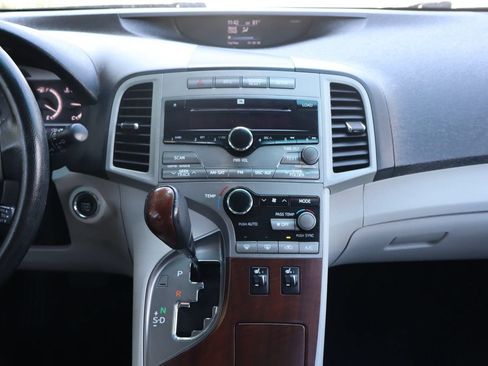 Used 2009 Toyota Venza AWD image 34