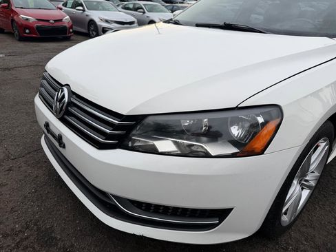 Used 2014 Volkswagen Passat 1.8T SE FWD image 9