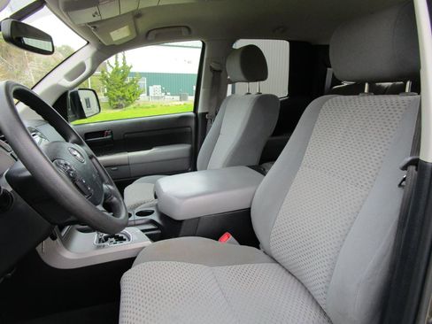 Used 2013 Toyota Tundra 4x4 Double Cab w/ TRD Off-Road Pkg image 15