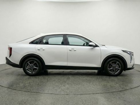 Used 2025 Kia K4 FWD image 11