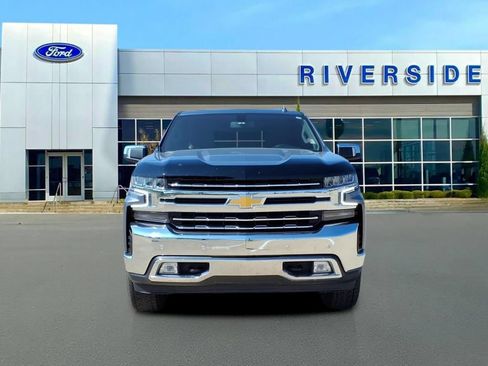 Used 2022 Chevrolet Silverado 1500 LTZ w/ LTZ Convenience Package II AWD/4WD image 2