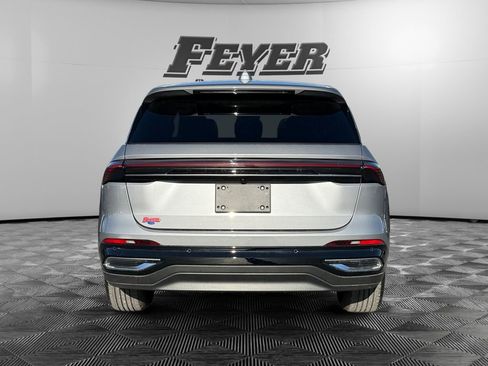 Used 2025 Lincoln Nautilus Premier w/ Equipment Group 102A image 4