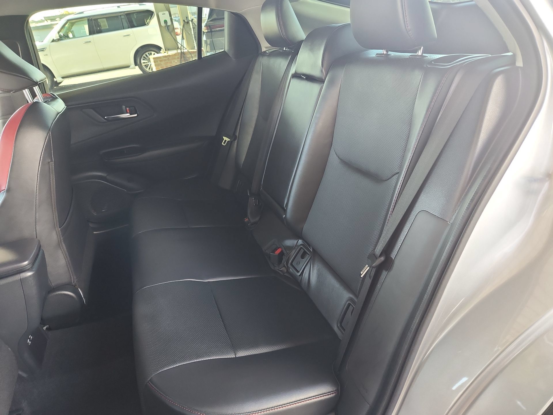 Used 2023 Toyota Prius Prime Premium FWD image 24
