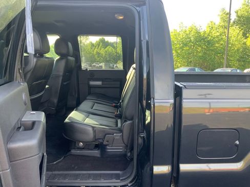 Used 2015 Ford F250 Lariat w/ Lariat Interior Package AWD/4WD image 24