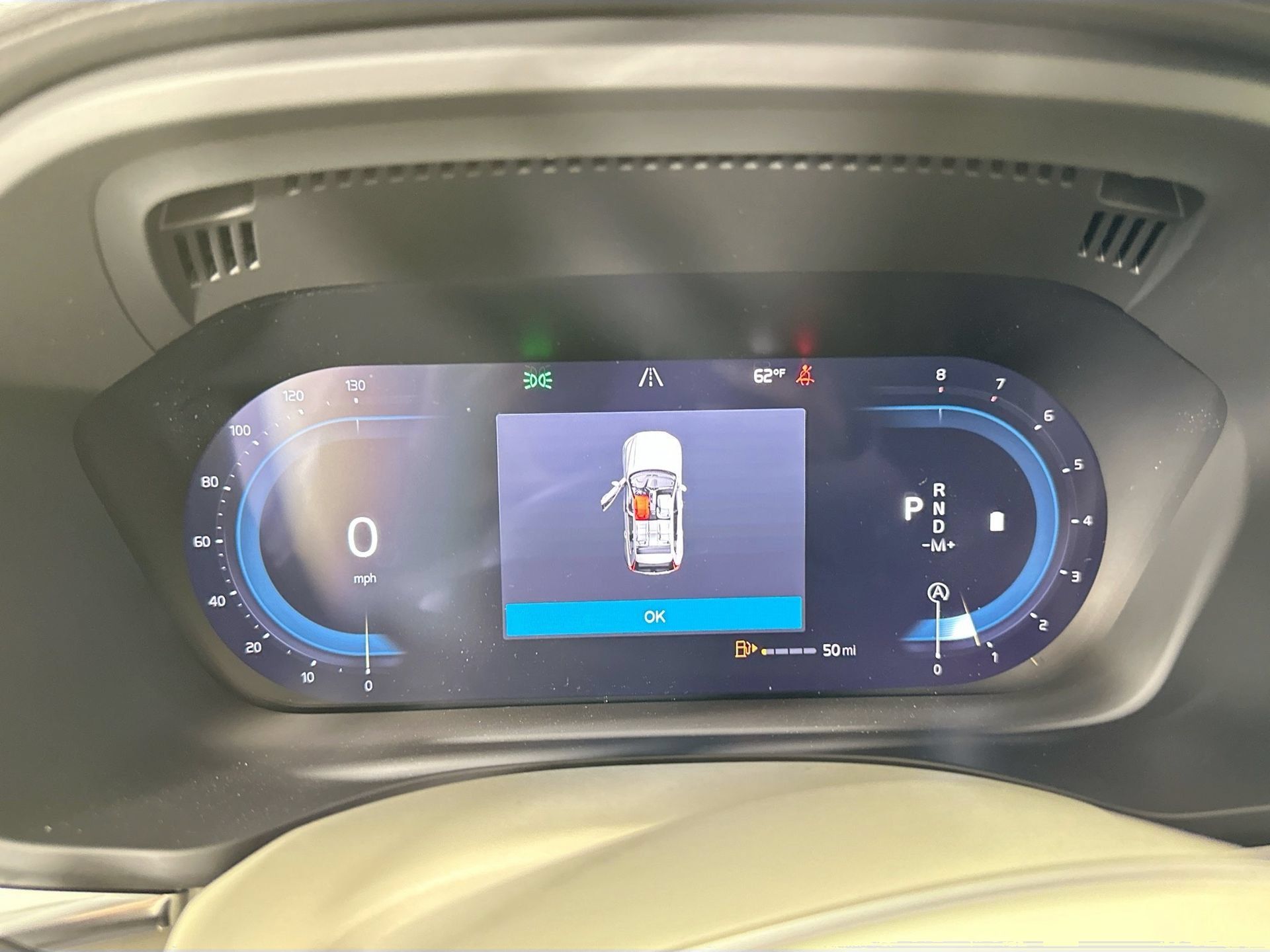 Certified 2025 Volvo XC60 B5 Ultra w/ Protection Package Premier AWD/4WD image 8