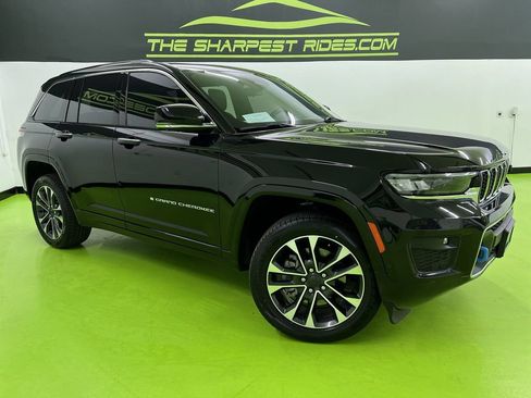 Used 2023 Jeep Grand Cherokee Overland w/ Advanced Protech Group III AWD/4WD image 1