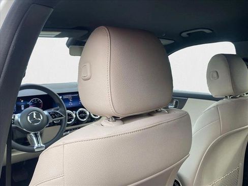 New 2025 Mercedes-Benz GLA 250 image 16