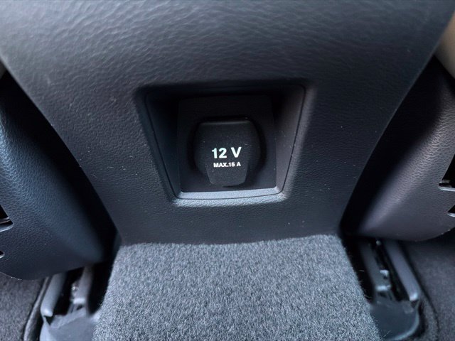 Used 2019 INFINITI QX30 FWD image 31