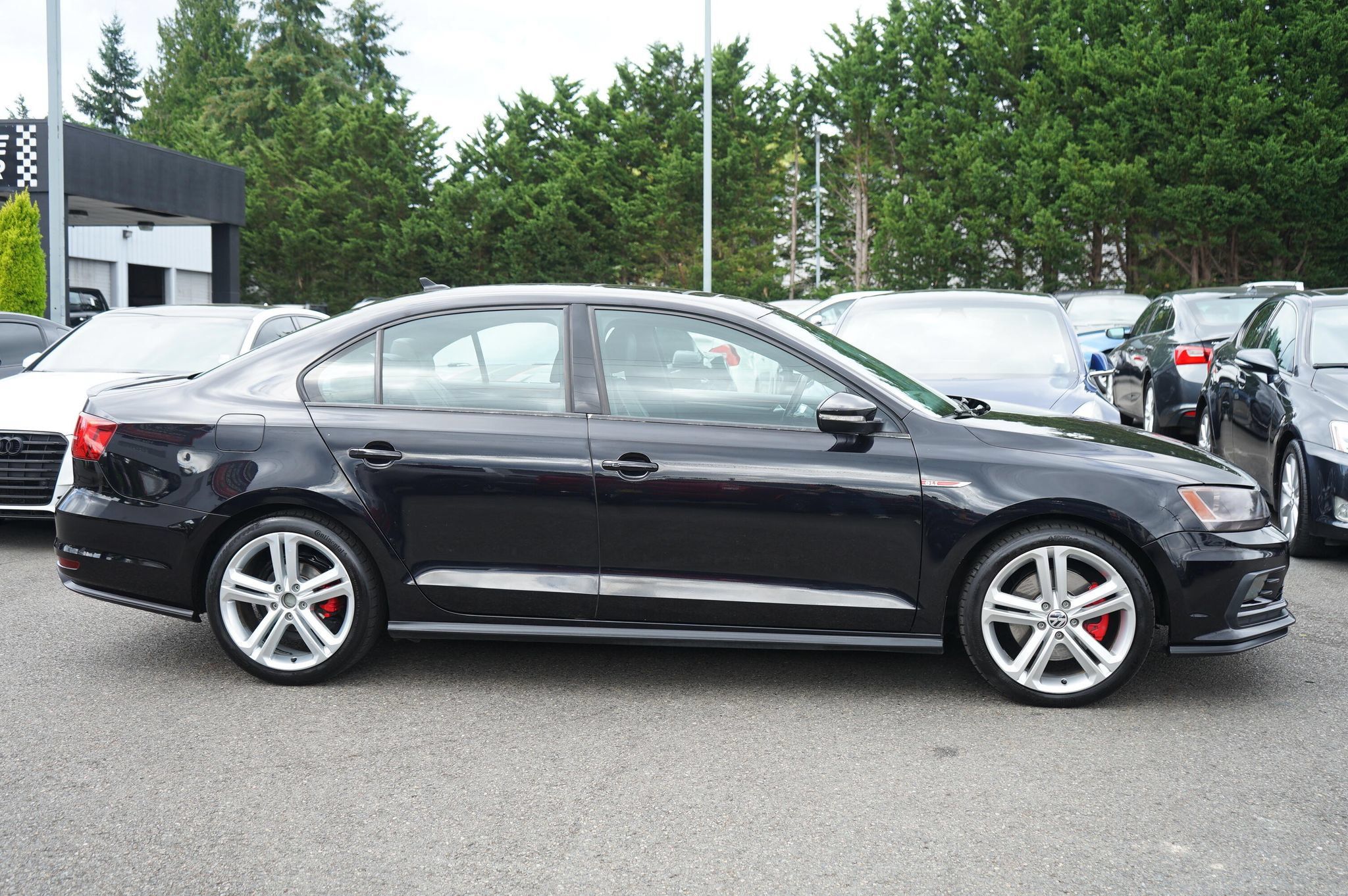 Used 2016 Volkswagen Jetta GLI SE FWD image 6