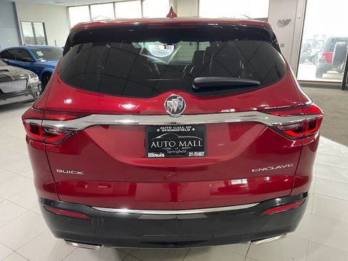 Used 2018 Buick Enclave Essence image 6
