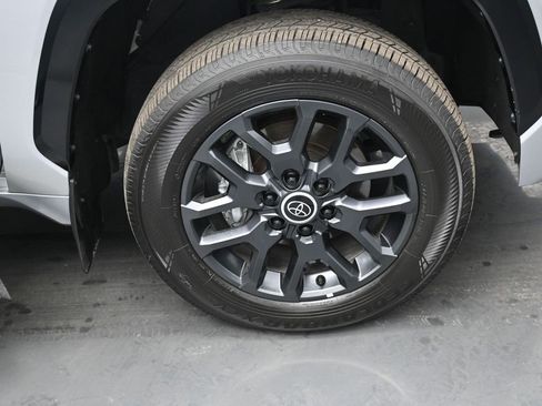 Used 2024 Toyota Tundra Platinum image 38