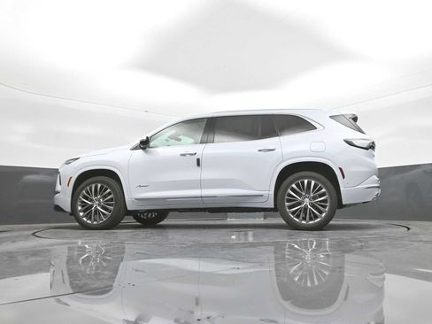 New 2026 Buick Enclave Avenir w/ Super Cruise Package AWD/4WD image 44