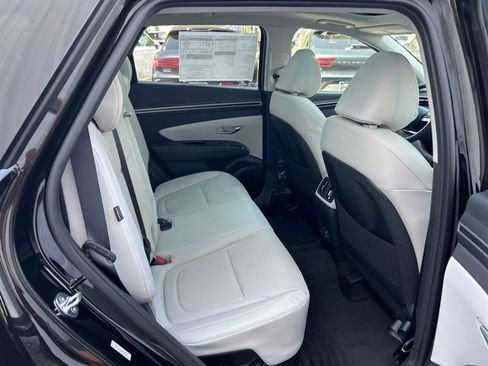 New 2024 Hyundai Tucson SEL image 16