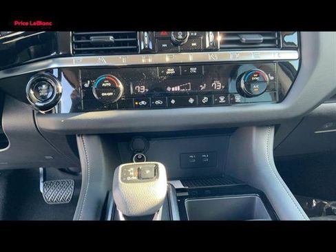 New 2026 Nissan Pathfinder SV FWD image 14