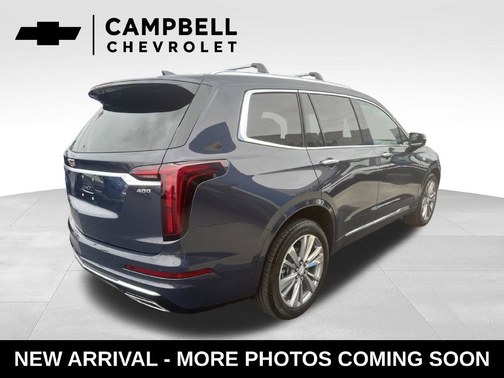 Used 2025 Cadillac XT6 Premium Luxury FWD image 5