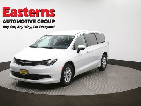 Used 2023 Chrysler Voyager LX image 55