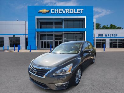 Used 2013 Nissan Altima 2.5 SV w/ 2.5SV Convenience Pkg