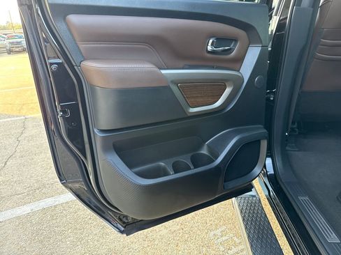Certified 2021 Nissan Titan Platinum Reserve w/ Moonroof Package image 32