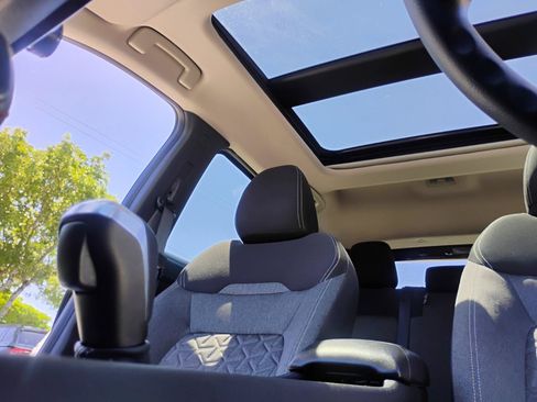 Used 2025 Nissan Kicks SV w/ SV Premium Package FWD image 51