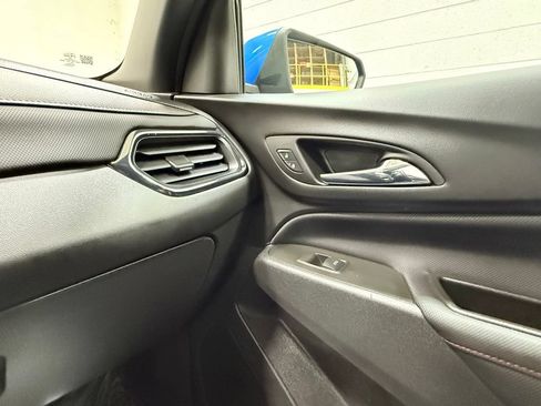 Used 2024 Chevrolet Equinox RS w/ RS Leather Package AWD/4WD image 25